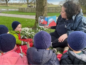 mini explorers learning to read